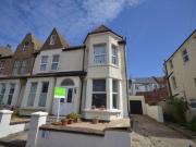 1 Bedrooms Flat for rent in Albert Road, Bexhill On Sea TN40