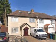 1 Bedrooms Flat for rent in Buckingham Road, Canons Park HA8