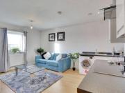 1 Bedrooms Flat for rent in Cantelupe Road, East...