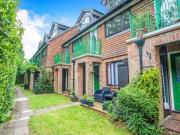 1 Bedrooms Flat for rent in Coniston Lodge Herga Court,...
