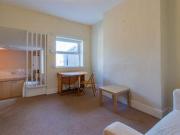 1 Bedrooms Flat for rent in Connaught Road, Roath,...