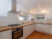 1 Bedrooms Flat for rent in Durham Road, London SW20