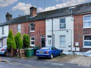 1 Bedrooms Flat for rent in Garlands Road, Redhill RH1
