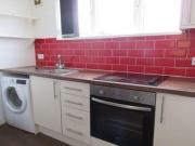 1 Bedrooms Flat for rent in Gladstone Avenue,...