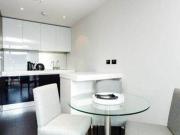 1 Bedrooms Flat for rent in Grosvenor Waterside,...