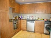 1 Bedrooms Flat for rent in Hyde House Including Water...