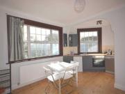 1 Bedrooms Flat for rent in Kings Parade, Askew Road,...