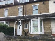 1 Bedrooms Flat for rent in Laisteridge Lane, Bradford BD7