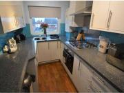 1 Bedrooms Flat for rent in Lauriston Close, Knaphill,...