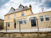 1 Bedrooms Flat for rent in Long Lane, Huddersfield HD5