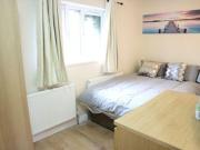 1 Bedrooms Flat for rent in Room 3, Cromwell Drive,...