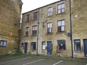 1 Bedrooms Flat for rent in School Street, Halifax HX1