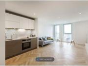 1 Bedrooms Flat for rent in Southwark Bridge Road,...