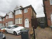 1 Bedrooms Flat for rent in Strathmore Avenue, Luton LU1