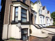 1 Bedrooms Flat for rent in Vicarage Road, Strood,...