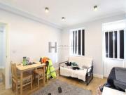 1 Bedrooms Flat for rent in Watling Avenue, Edgware,...