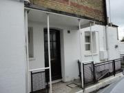 1 Bedrooms Flat for rent in Watts Avenue, Rochester ME1