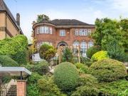 1 Bedrooms Flat for rent in West Heath Road, Hampstead NW3