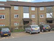 1 Bedrooms Flat for rent in Willow Close, Beare Green,...
