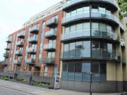 1 Bedrooms Flat for sale in Bath Road, Cippenham, Slough SL1