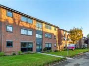 1 Bedrooms Flat for sale in Lennox House, Ray Park...