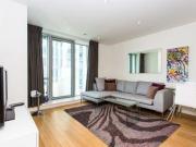 1 Bedrooms Flat for sale in Pan Peninsula Square, East...