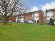 1 Bedrooms Flat for sale in Ringley Oak, Horsham RH12