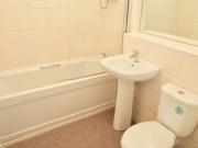 1 Bedrooms Flat for sale in Springfield Gardens,...