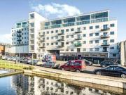 1 Bedrooms Flat for sale in Swan Court, Waterhouse...