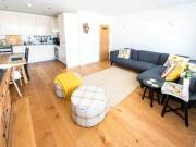 1 Bedrooms Flat for sale in Waddon House, 283 Stafford...