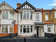 1 Bedrooms Flat for sale in Wellesley Road, Harrow On...