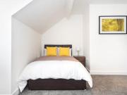 1 Bedrooms for rent in Broxholme Lane, Wheatley,...