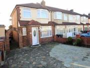 1 Bedrooms for rent in Conway Crescent, Perivale,...
