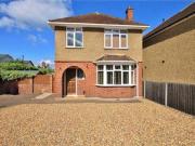 1 Bedrooms for rent in Marsh Lane, Addlestone, Surrey KT15