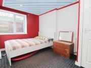 1 Bedrooms for rent in Room, Stanmore View, Burley LS4