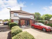 1 Bedrooms Maisonette for rent in Bishop Fox Way, West...