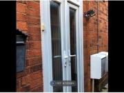1 Bedrooms Maisonette for rent in Pickering Road,...