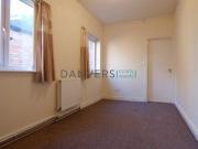 1 Bedrooms Maisonette for rent in Winchester Avenue,...