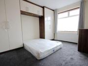 1 Bedrooms Semi detached house for rent in Kingsley...