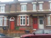 1 Bedrooms Semi detached house for rent in Russell...