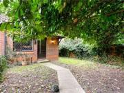 1 Bedrooms Semi detached house for sale in Cobb Close,...