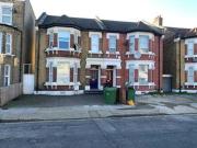 1 Bedrooms Studio for rent in Carnarvon Road, Stratford,...