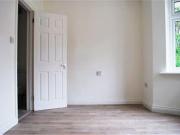 1 Bedrooms Studio for rent in The Birches, Heathside,...