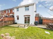 1 Bedrooms Terraced house for rent in Beedles Close,...