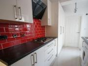 1 Bedrooms Terraced house for rent in Brays Lane,...
