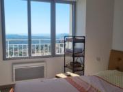 1 belle chambre meublée avec douche privée