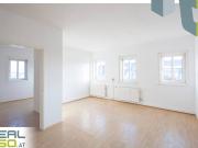 1. Bezug in zentraler Lage – Top 18 gut geschnittene 3...