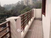 1 BHK Flat In Standlone Building for Rent In Mayur Vihar