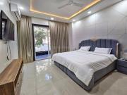 1 BHK Independent Builder Floor in DLF Phase 4 for rent...
