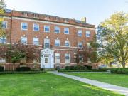 1 BR, 1 BA Apartment 15810 Van Aken Blvd Unit 203,...